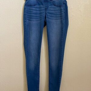 Stylish Women's Jeans in Blue